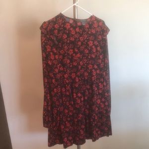 A beautiful full sleeve top.